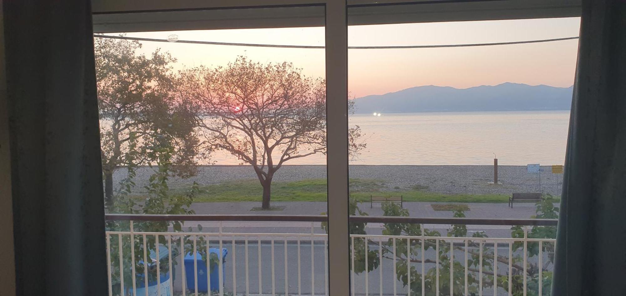 Nafpaktos Beach House Sea View Apartment First Floor エクステリア 写真