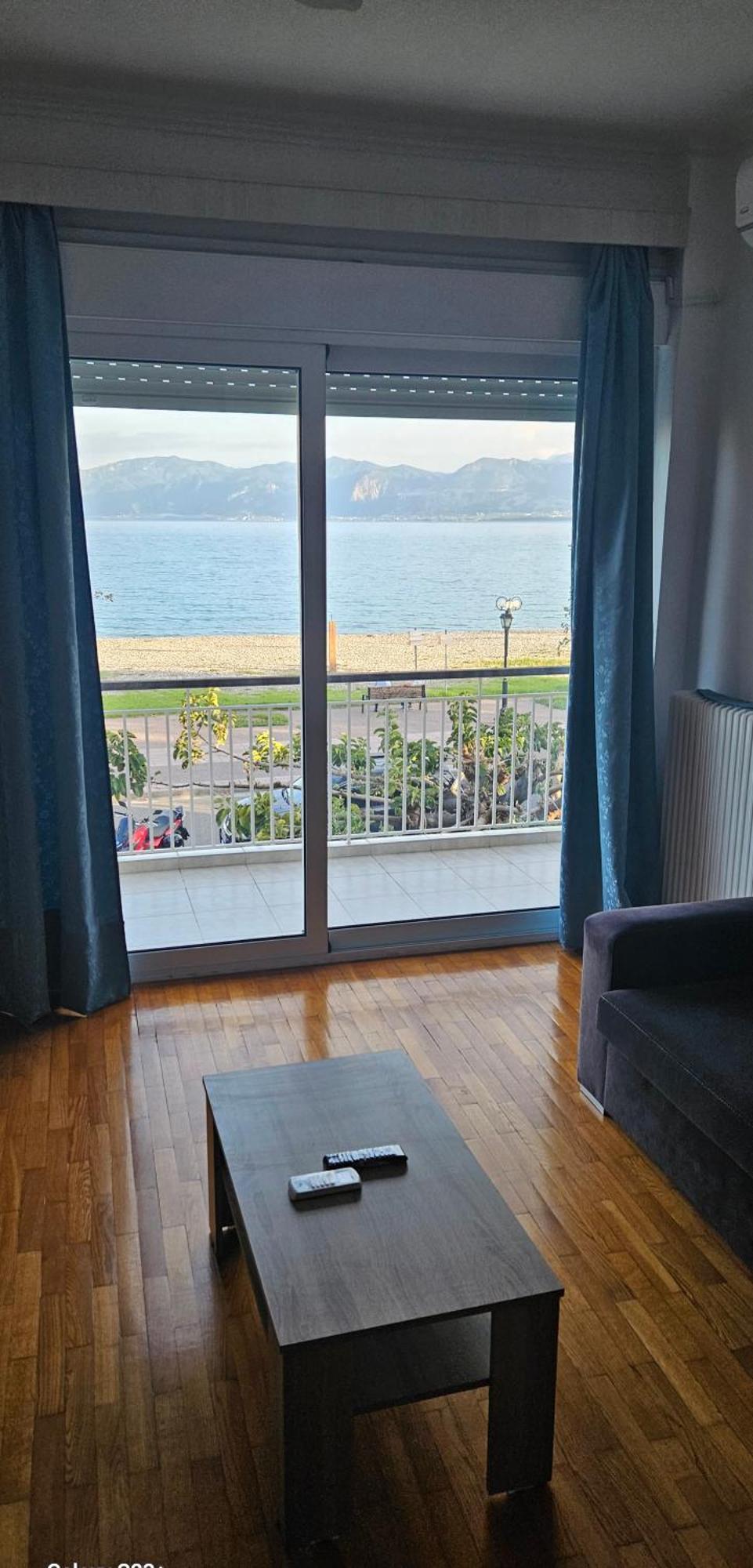 Nafpaktos Beach House Sea View Apartment First Floor エクステリア 写真