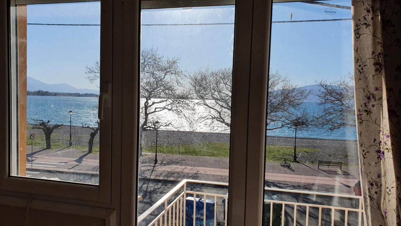 Nafpaktos Beach House Sea View Apartment First Floor エクステリア 写真